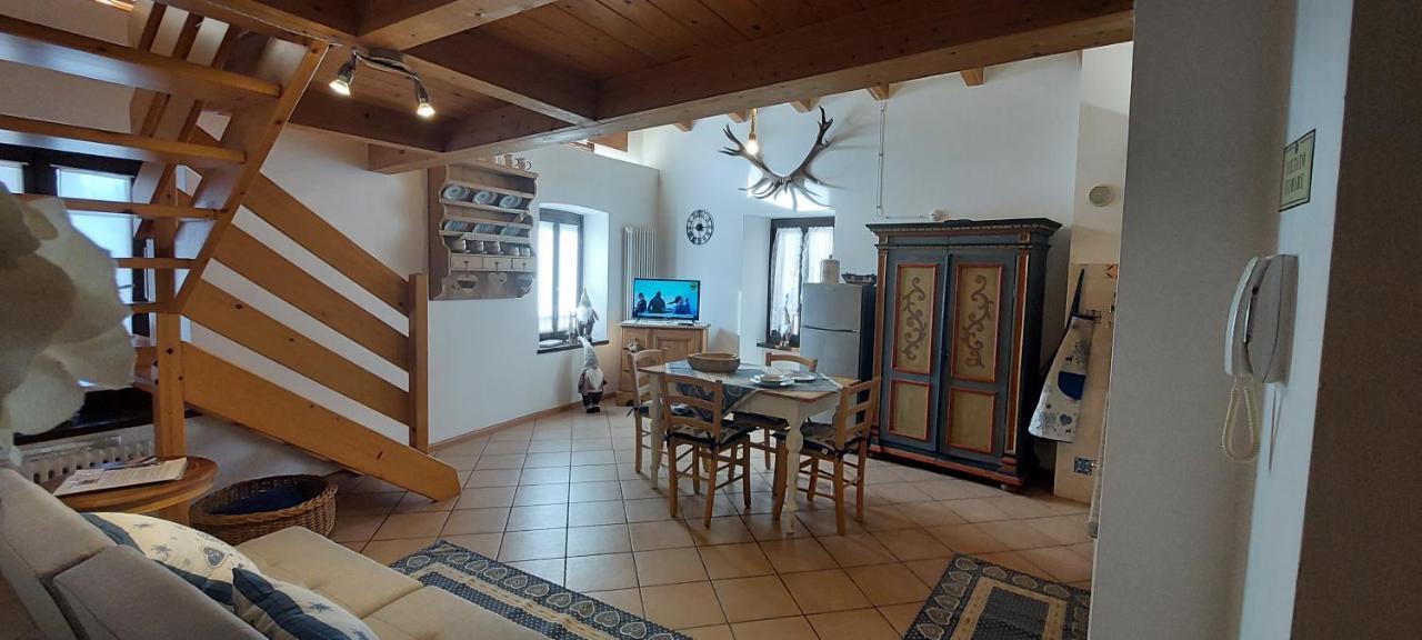 Loft Della Perpetua Di Casa Bernardi, Fuga Romantica Petfriendly Montagnaga  Eksteriør billede