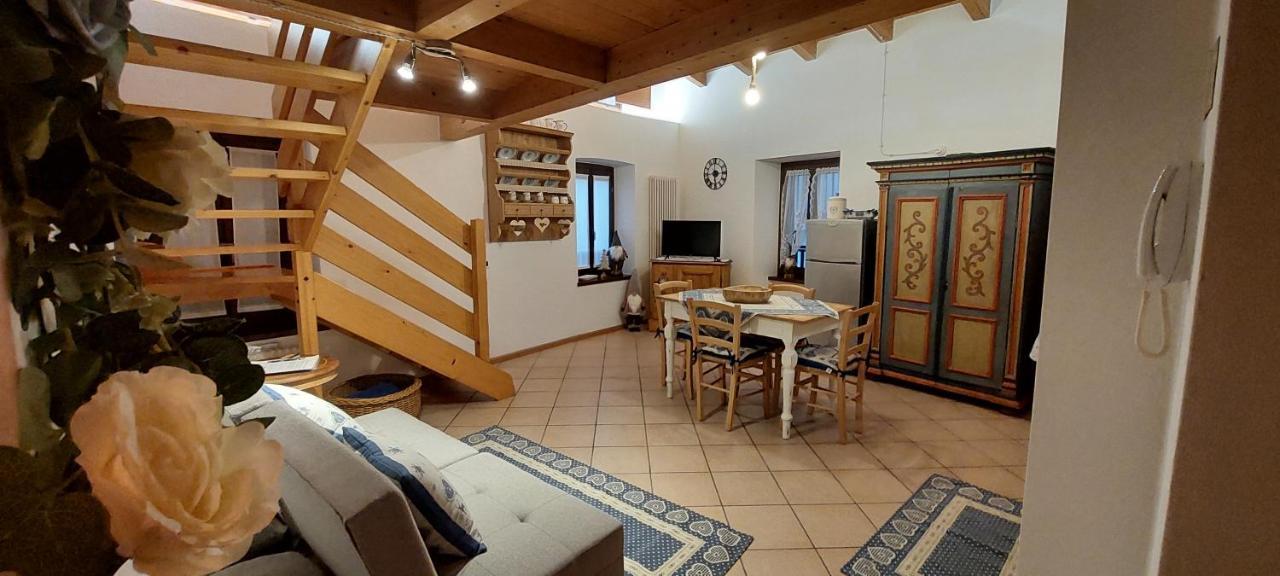 Loft Della Perpetua Di Casa Bernardi, Fuga Romantica Petfriendly Montagnaga  Eksteriør billede