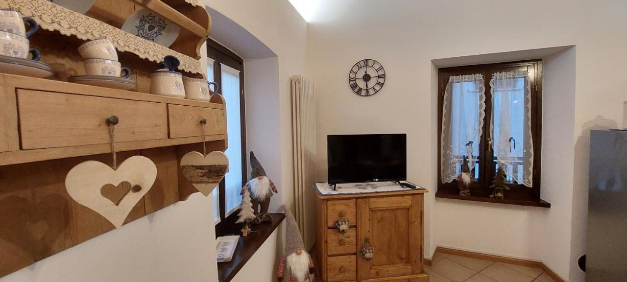 Loft Della Perpetua Di Casa Bernardi, Fuga Romantica Petfriendly Montagnaga  Eksteriør billede
