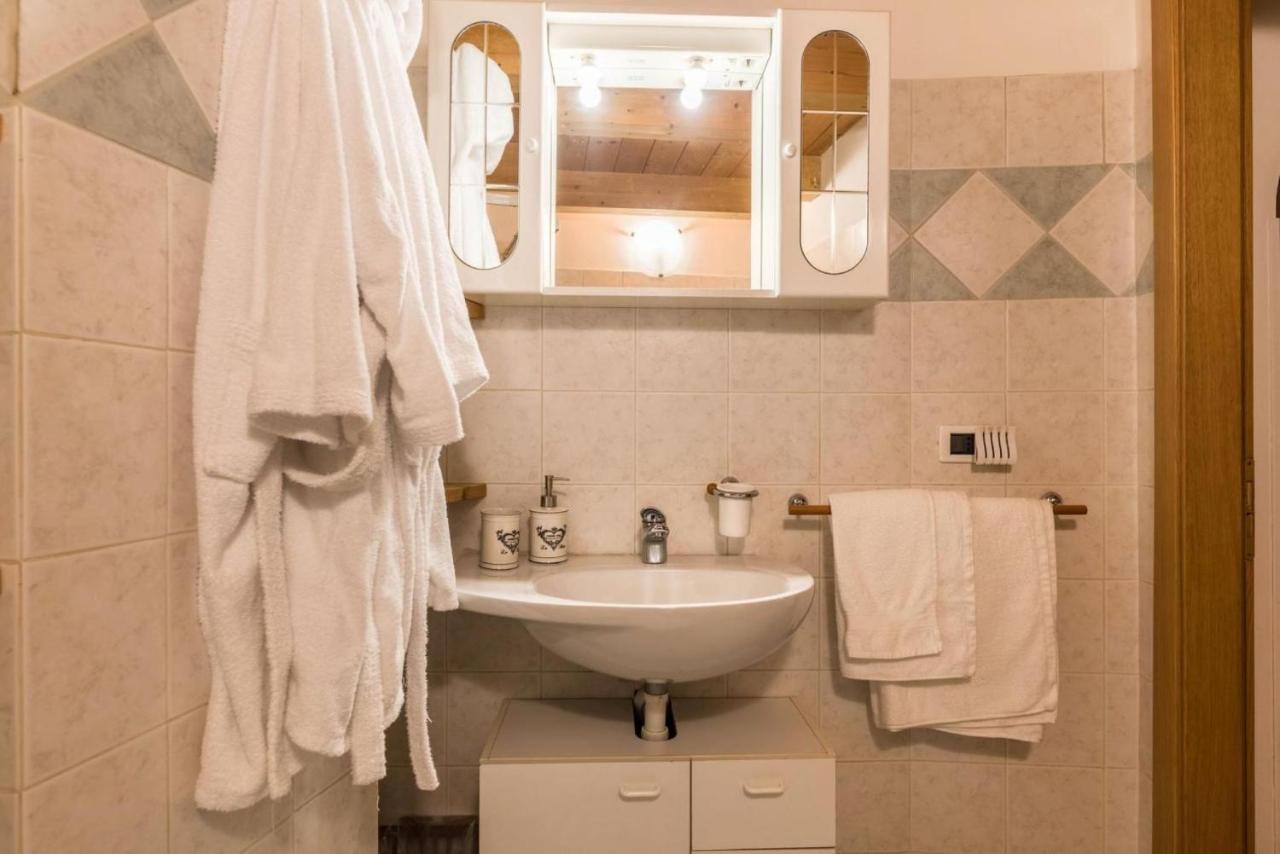 Loft Della Perpetua Di Casa Bernardi, Fuga Romantica Petfriendly Montagnaga  Eksteriør billede