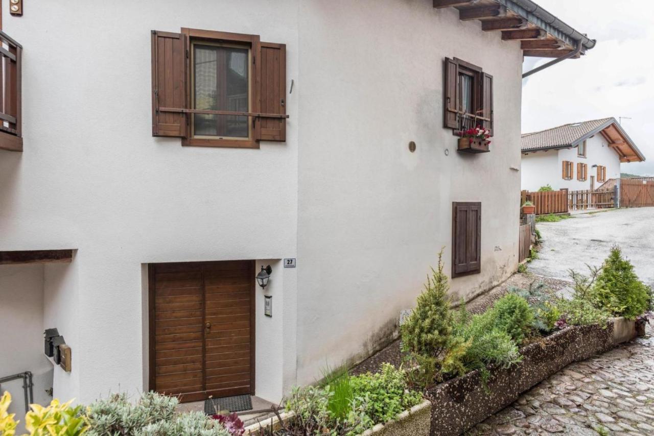Loft Della Perpetua Di Casa Bernardi, Fuga Romantica Petfriendly Montagnaga  Eksteriør billede