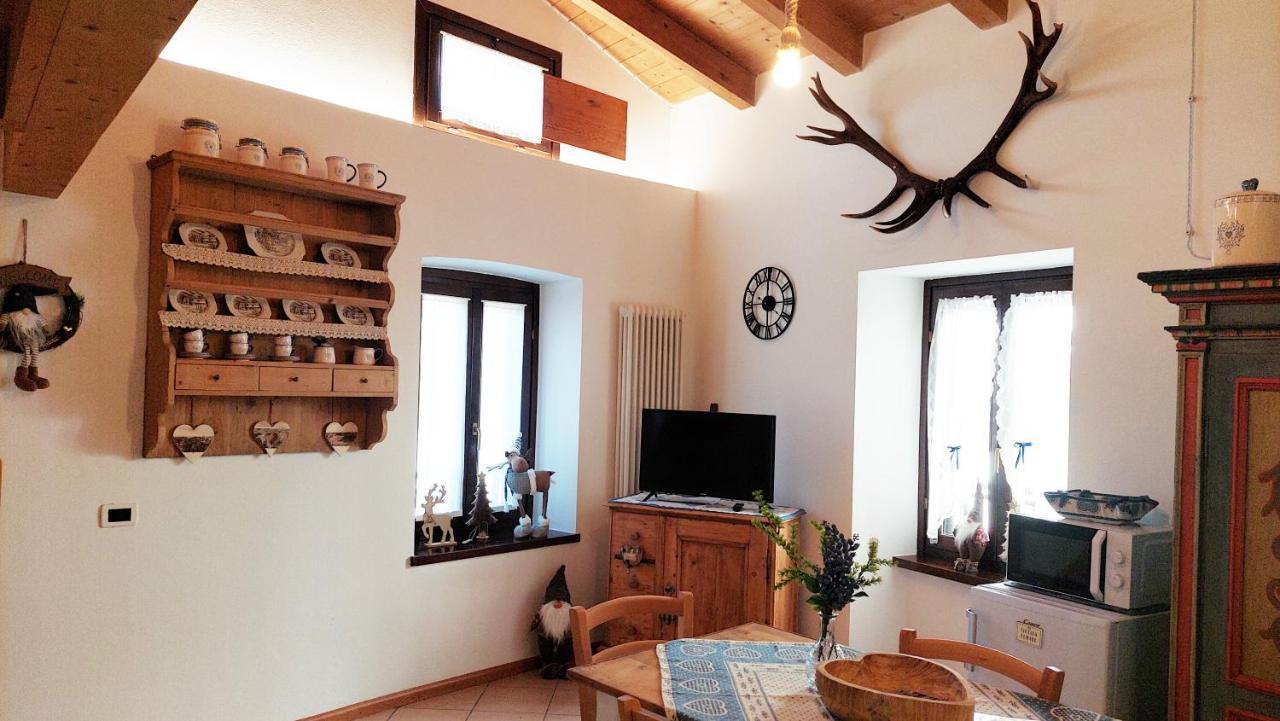 Loft Della Perpetua Di Casa Bernardi, Fuga Romantica Petfriendly Montagnaga  Eksteriør billede