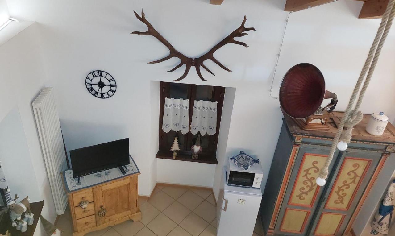Loft Della Perpetua Di Casa Bernardi, Fuga Romantica Petfriendly Montagnaga  Eksteriør billede